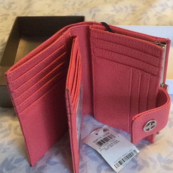 Wallet - Picture 2 of 3